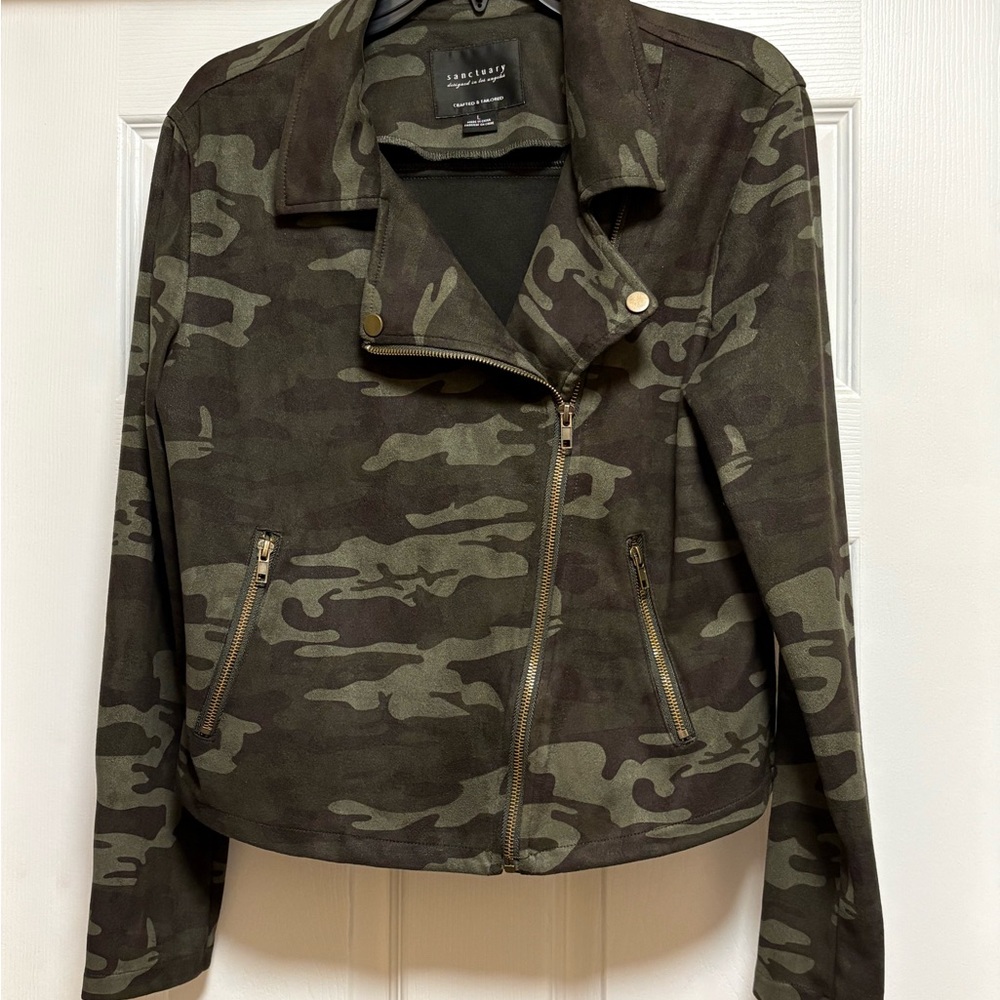 🦋SPRING SALE🦋 Sanctuary Camouflage Cropped Moto Jacket